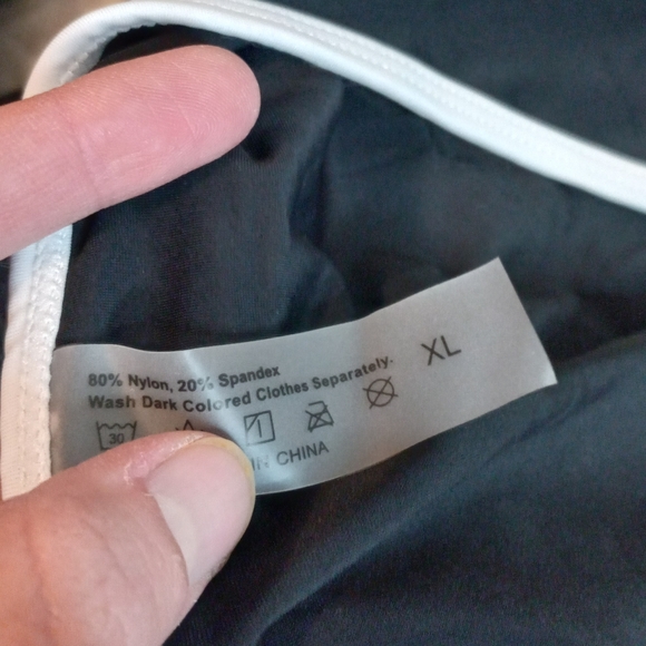 Shein Black And White Trim Bikini Set Womens Size XL NWOT. - Picture 4 of 4